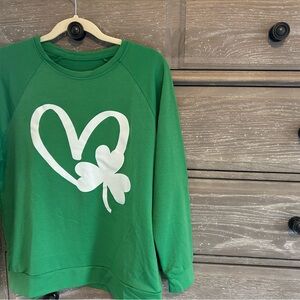 Women's Green Crewneck Sweatshirt with Heart & Shamrock Motif